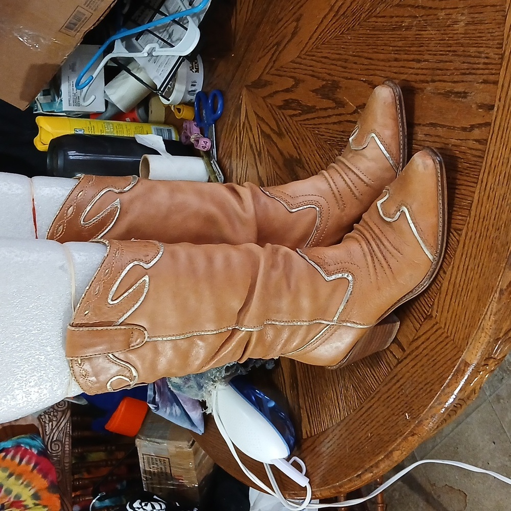 Tan/brown Rawhide-Leather Cowgirl Boots.VERY VOLATILE, SZ.7